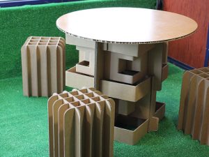 Artboxes · Mobiliario de cartón