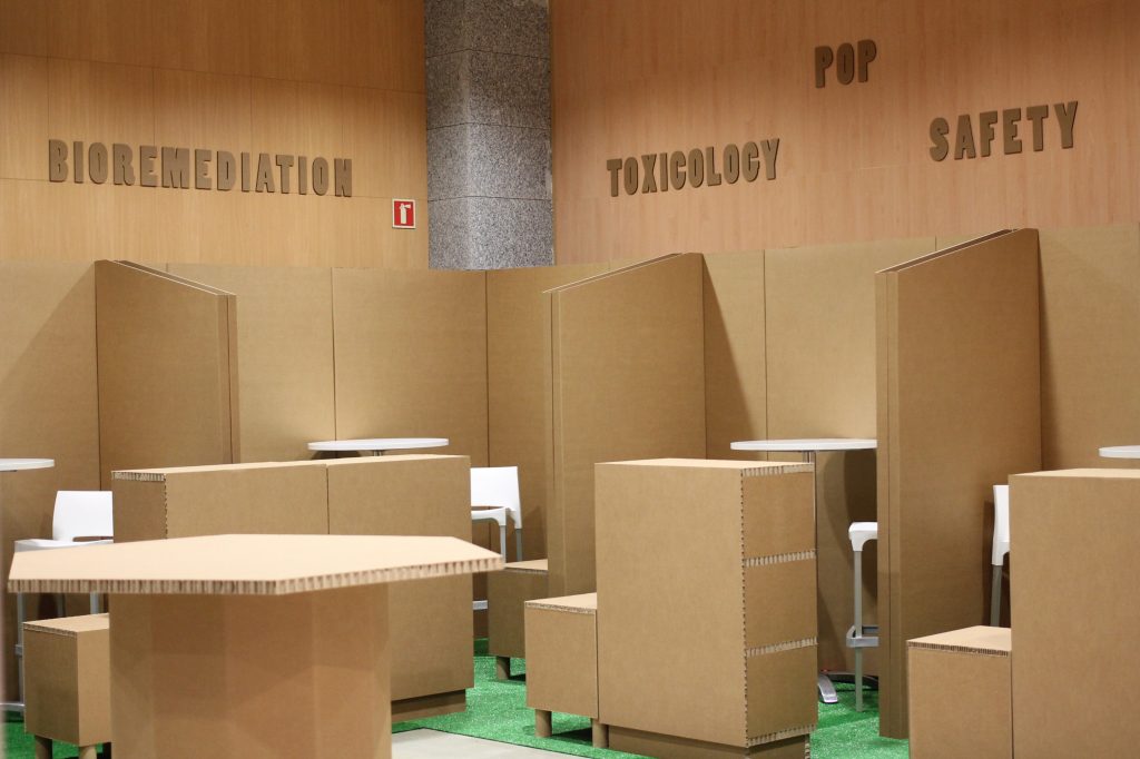 stands de feria de carton para word trade center