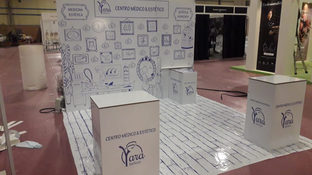 stand para eventos en ferias en cartón