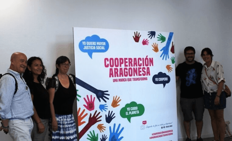 uso del cartón en un negocio